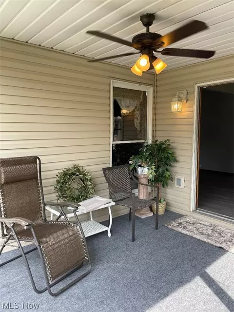 2542 Marsh Ave NW, Canton, OH 44708 photo 2