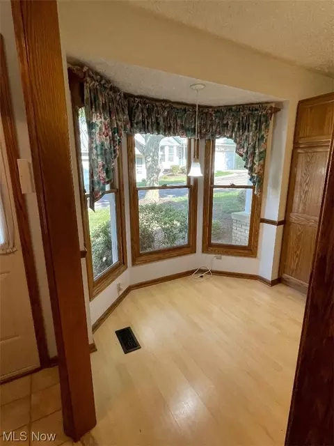 2542 Marsh Ave NW, Canton, OH 44708 photo 6
