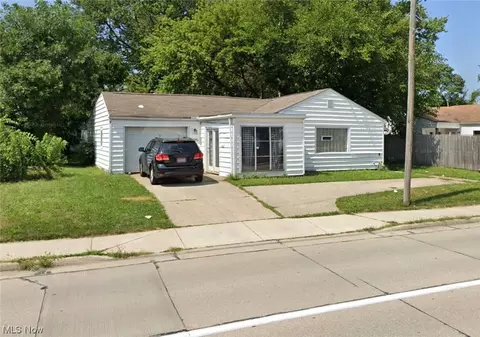 1040 W River Rd N, Elyria, OH 44035