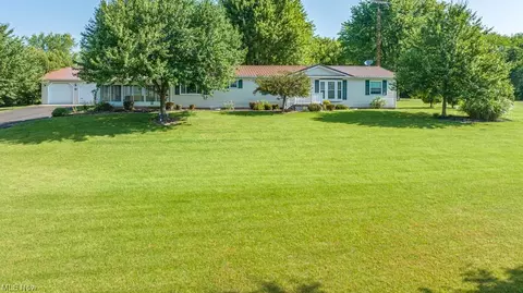 22898 Bowman Rd, Homeworth, OH 44634
