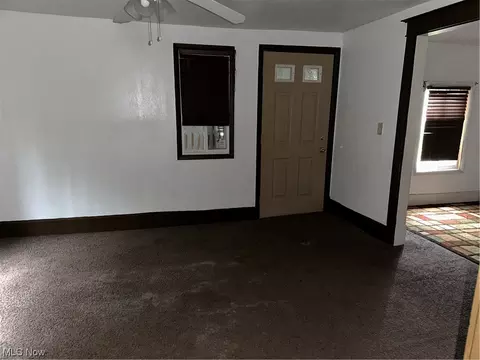 2425 Stocker Ave, Youngstown, OH 44505 photo 9