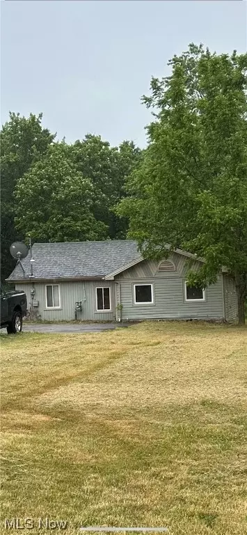 2425 Stocker Ave, Youngstown, OH 44505 photo 1