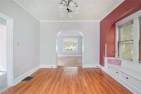 28 Walnut St, Struthers, OH 44471 photo 8