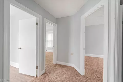 28 Walnut St, Struthers, OH 44471 photo 16
