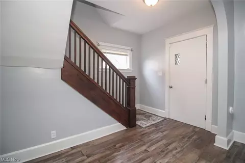 102 Creed St, Struthers, OH 44471 photo 3