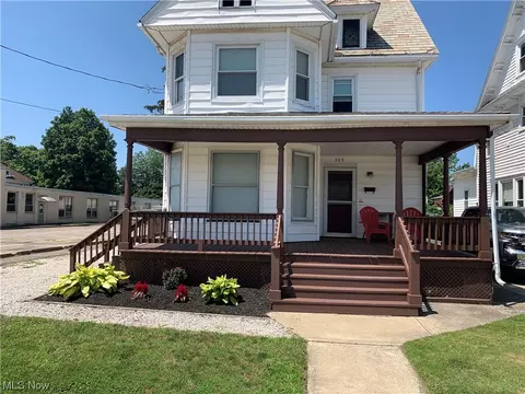 305 Buffalo St, Conneaut, OH 44030