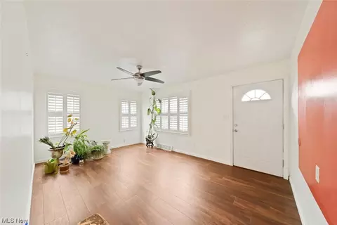 820 E 254th St, Euclid, OH 44132 photo 6