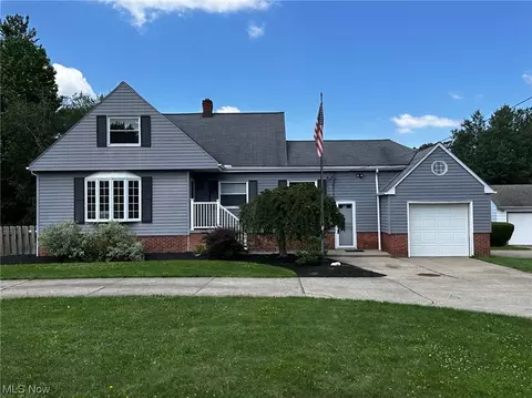 7476 Som Center Rd, Solon, OH 44139