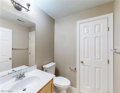 158 Millstream Ct, Copley, OH 44321 photo 28