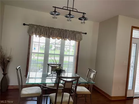 4875 Tree Line Trl, New Middletown, OH 44442 photo 6