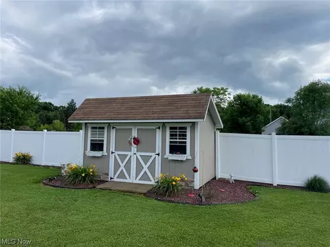 4875 Tree Line Trl, New Middletown, OH 44442 photo 31