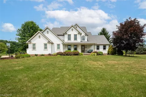 2455 Tamarack Trl, Ravenna, OH 44266
