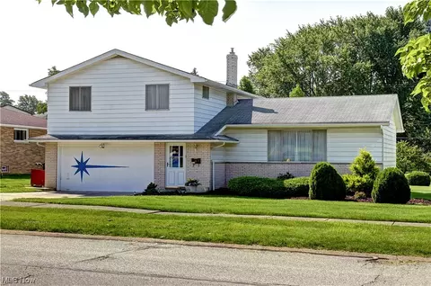 4511 Stary Dr, Parma, OH 44134