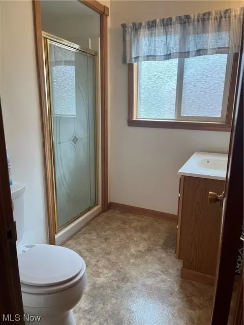 3049 Avondale Ave, Ashtabula, OH 44004 photo 8