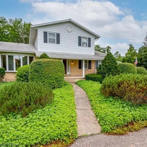 13070 Chillicothe Rd, Chesterland, OH 44026