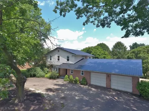 741 S Park Ave, Bolivar, OH 44612