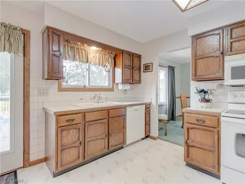 3449 Dunmore Ave NW, Canton, OH 44708 photo 8