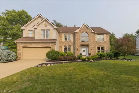 19455 Timber Creek Cir, Strongsville, OH 44136
