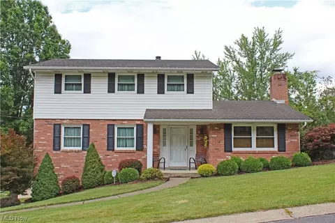 209 Sharon Dr, Weirton, WV 26062