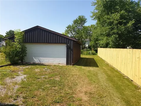 9897 E Center St, Windham, OH 44288 photo 2