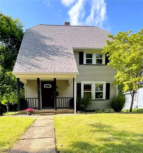 312 E 8th St, Salem, OH 44460 photo 1