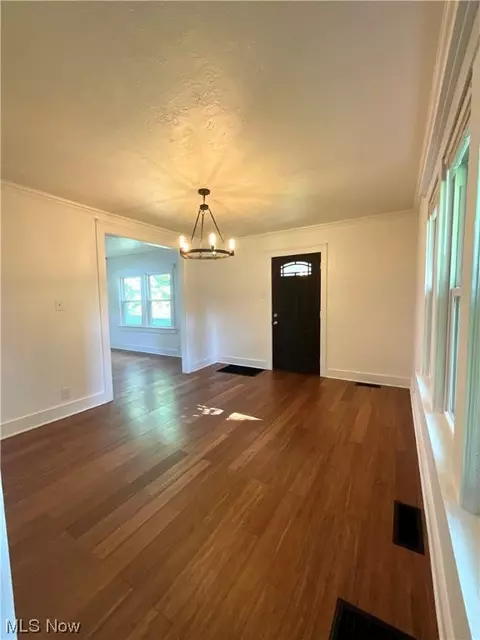 312 E 8th St, Salem, OH 44460 photo 8