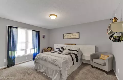 32 Comanche Trl, Malvern, OH 44644 photo 16