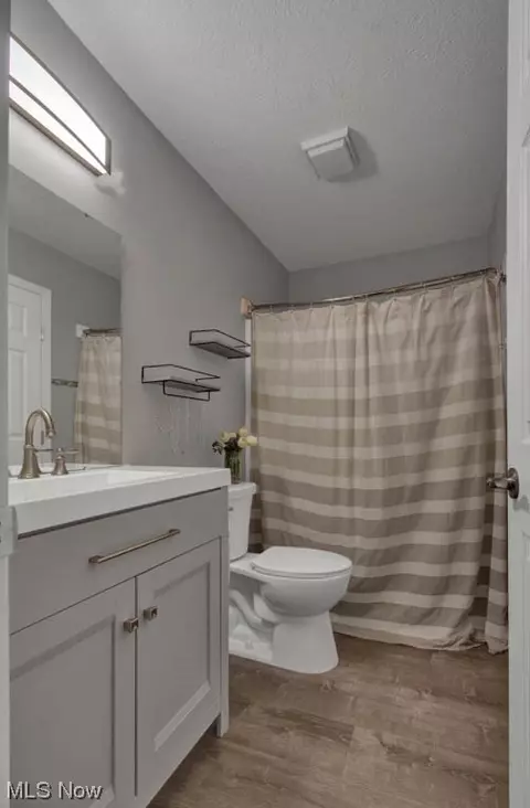 32 Comanche Trl, Malvern, OH 44644 photo 24