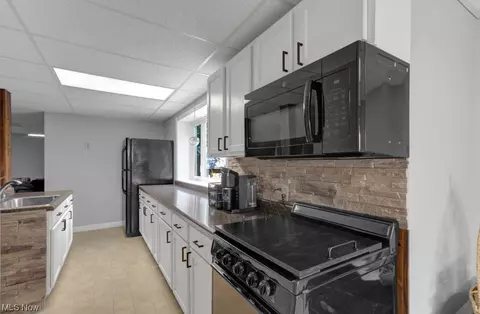32 Comanche Trl, Malvern, OH 44644 photo 29