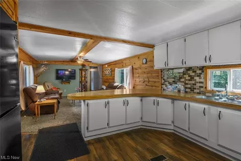 78542 Bose Rd, Freeport, OH 43973 photo 8