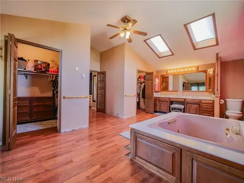137 Potomac Dr, Elyria, OH 44035 photo 30