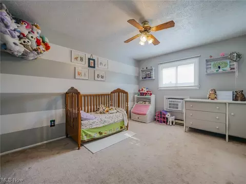 137 Potomac Dr, Elyria, OH 44035 photo 20