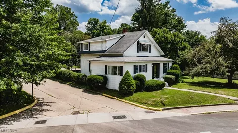 5612 Grand Central Ave, Vienna, WV 26105