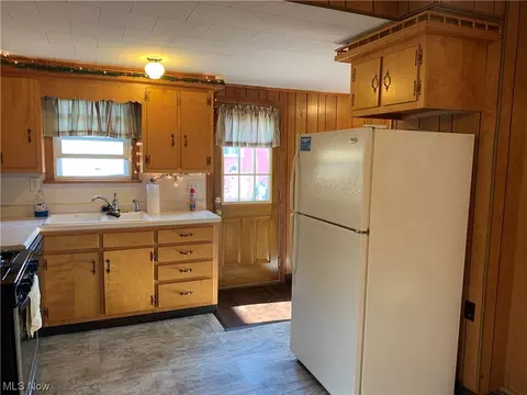 301 Union Ave, Minerva, OH 44657 photo 9
