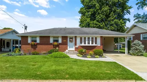 2805 16th Ave, Vienna, WV 26105
