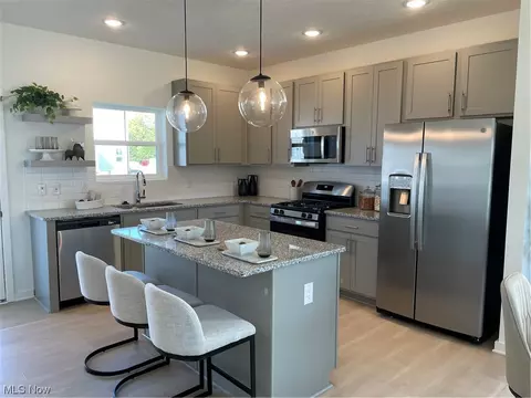 311 Pheasant Run, Elyria, OH 44035 photo 6