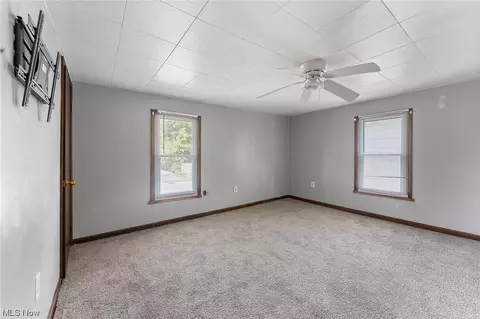 550 Devitt Ave, Campbell, OH 44405 photo 10