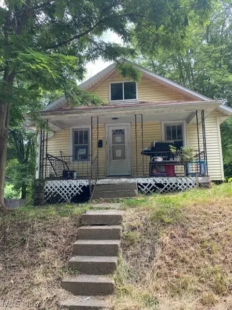 512 Luck Ave, Zanesville, OH 43701