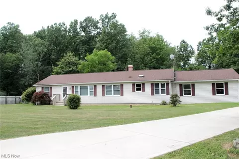 6281 Peck Rd, Ravenna, OH 44266
