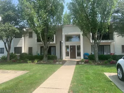 2975 N Bay Dr #I-3, Westlake, OH 44145