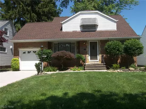 27171 Fullerwood Dr, Euclid, OH 44132