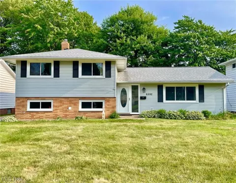 6592 Monterey Dr, Mayfield Heights, OH 44124