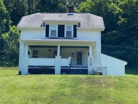 1418 County Road 77, Steubenville, OH 43952