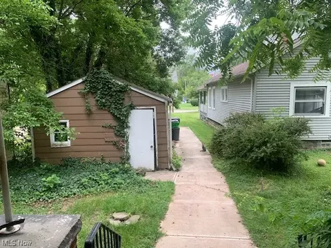 188 Beech St, Berea, OH 44017 photo 22