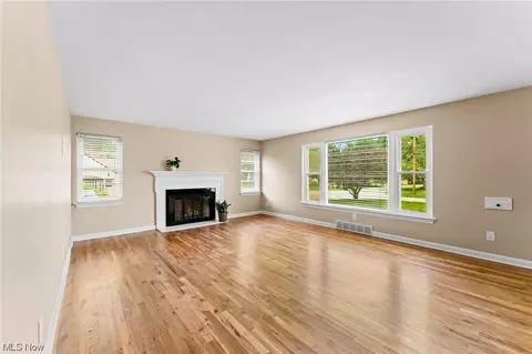 399 Brookfield Ave, Boardman, OH 44512 photo 2