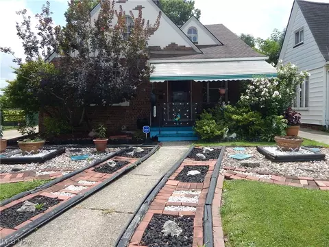 2113 Brookview Blvd, Parma, OH 44134 photo 4