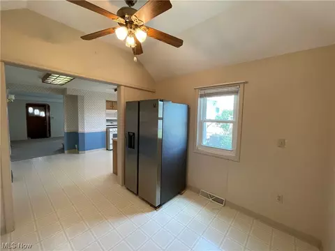 7413 Spring Garden Rd, Parma, OH 44129 photo 16