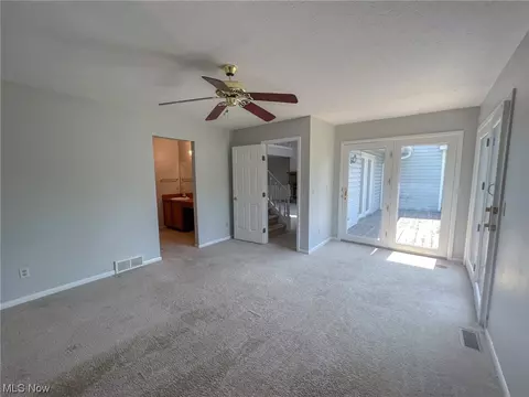 750 Hampton Cir #6, Aurora, OH 44202 photo 8