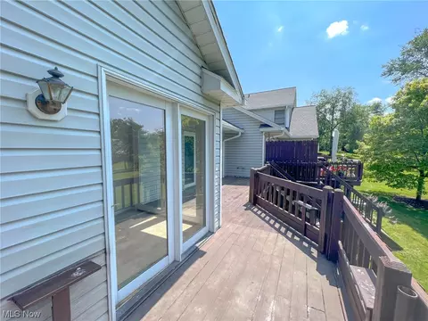 750 Hampton Cir #6, Aurora, OH 44202 photo 10