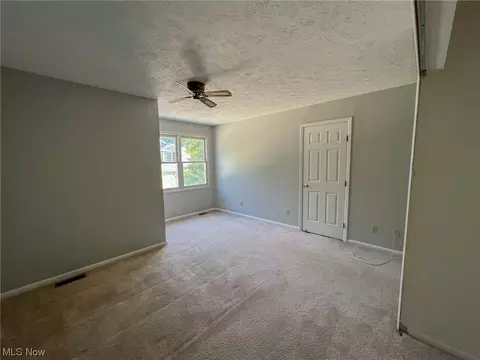 750 Hampton Cir #6, Aurora, OH 44202 photo 22